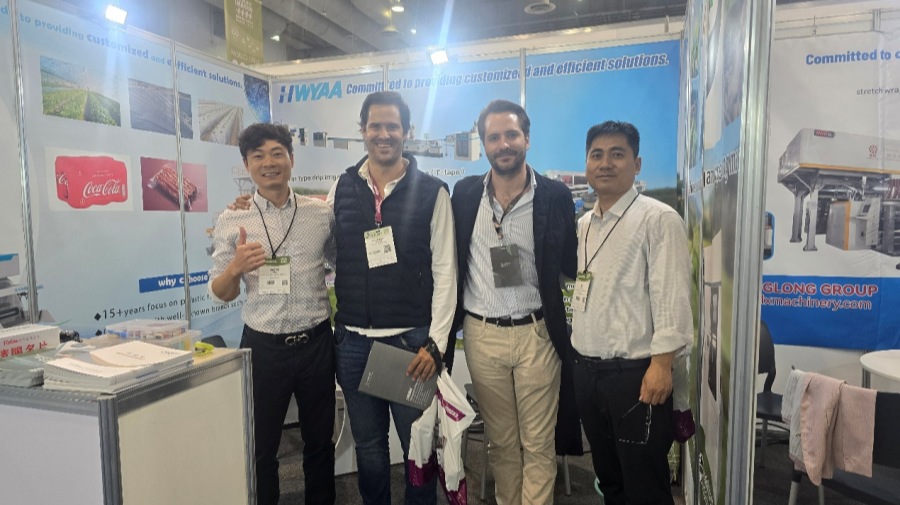 HWYAA MACHINERY Debuts at Mexico Plastic Exhibition