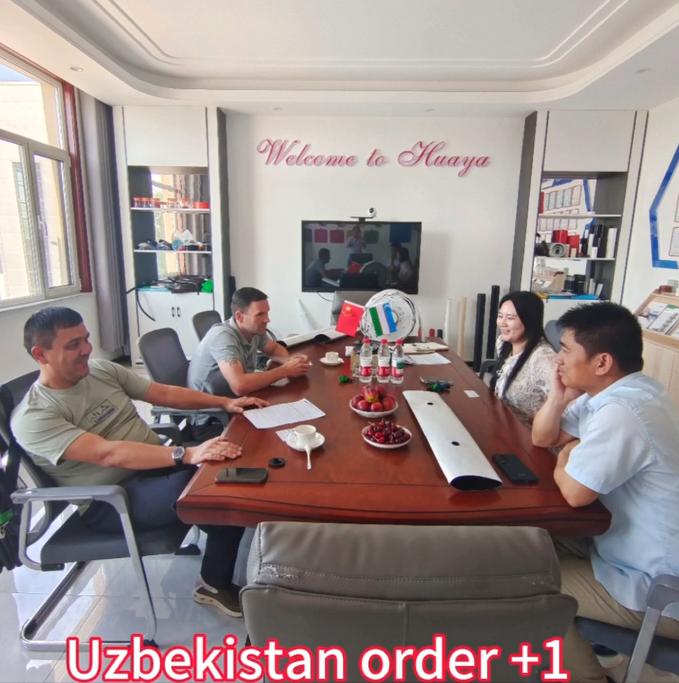 Machine à tuyaux plats HWYAA : Un client ouzbek achète tout le stock disponible